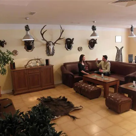 Lägenhetshotell Eagle Lodge Hotel 2*