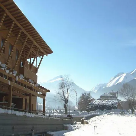 Апартхотел Eagle Lodge Hotel 2*